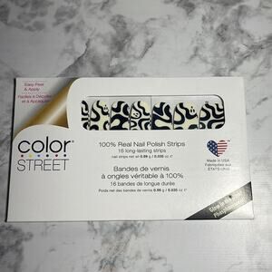 Color Street Feeling Fab-boo-lous Glow In The Dark Nail Strips NWT